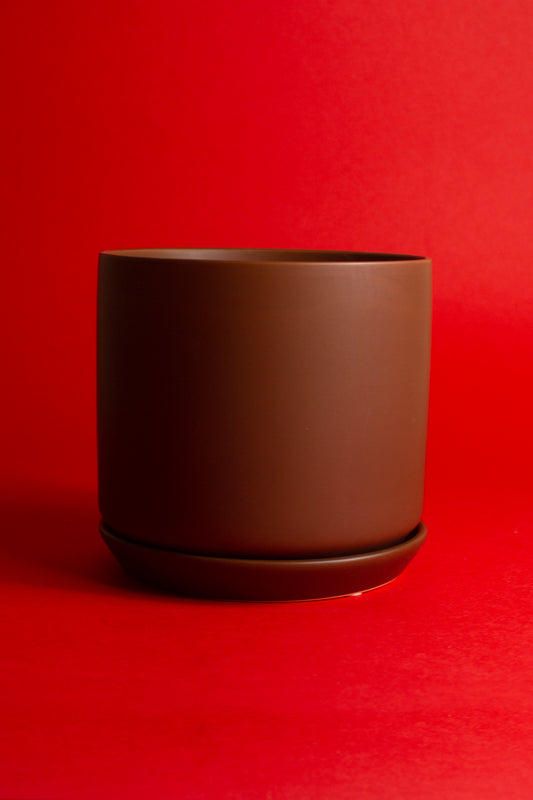 Medium Pot and Saucer in Brick