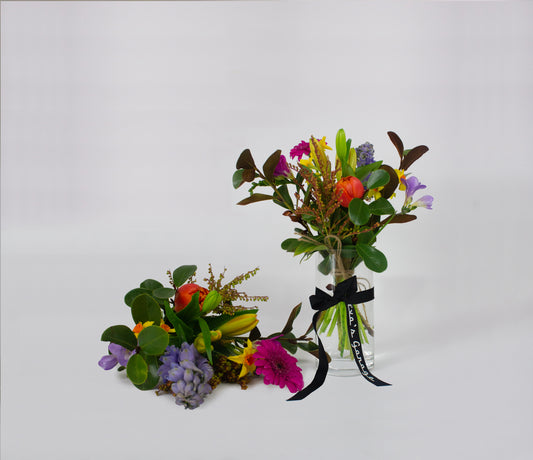 Small bright bouquet, affordable fresh flowers for any occasion