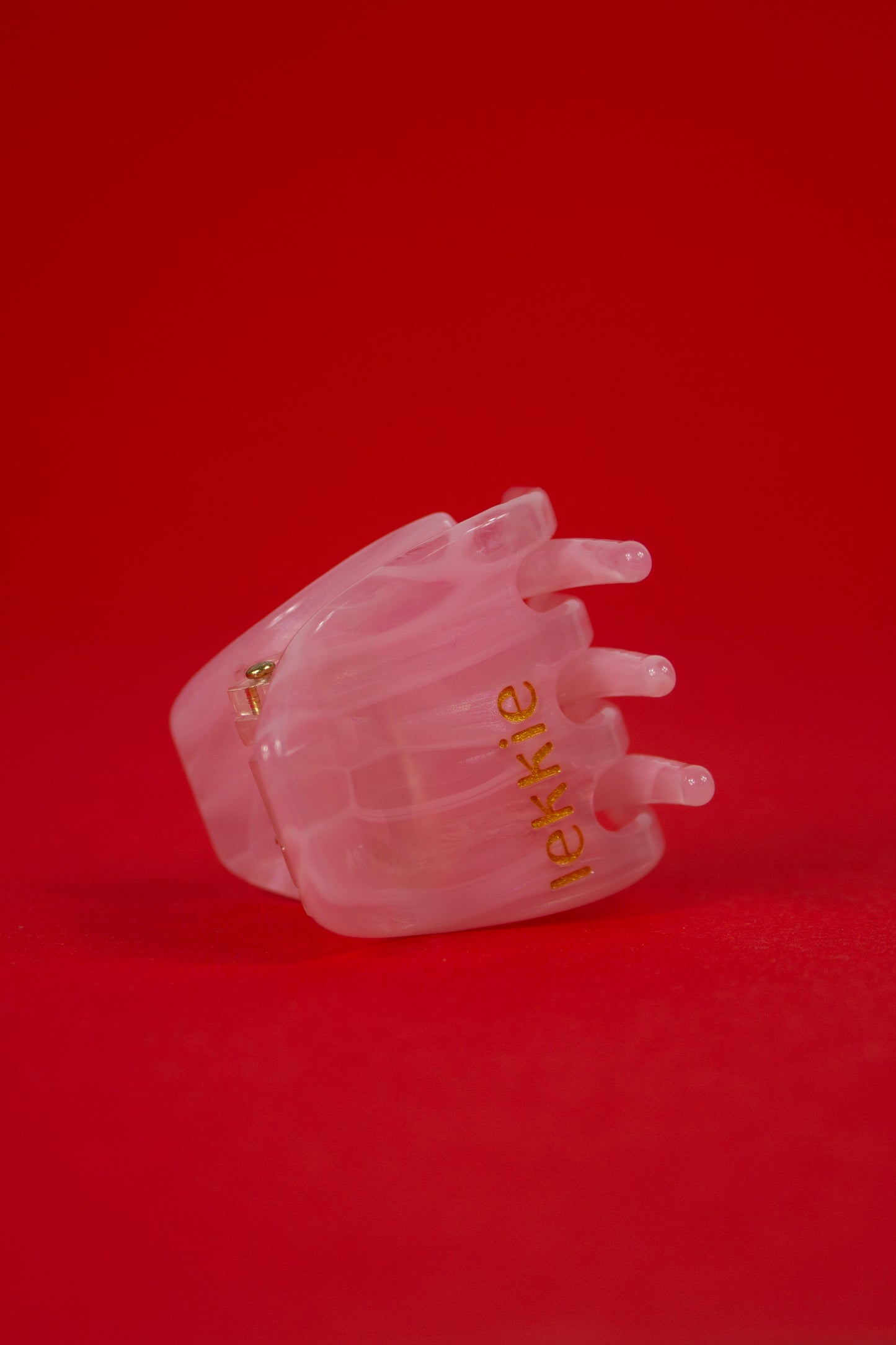 Lekkie - Sylvie Mini Claw In Strawberry Milk